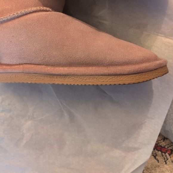 Womañs Bearpaw Demi Fashion Boot - Picture 6 of 10